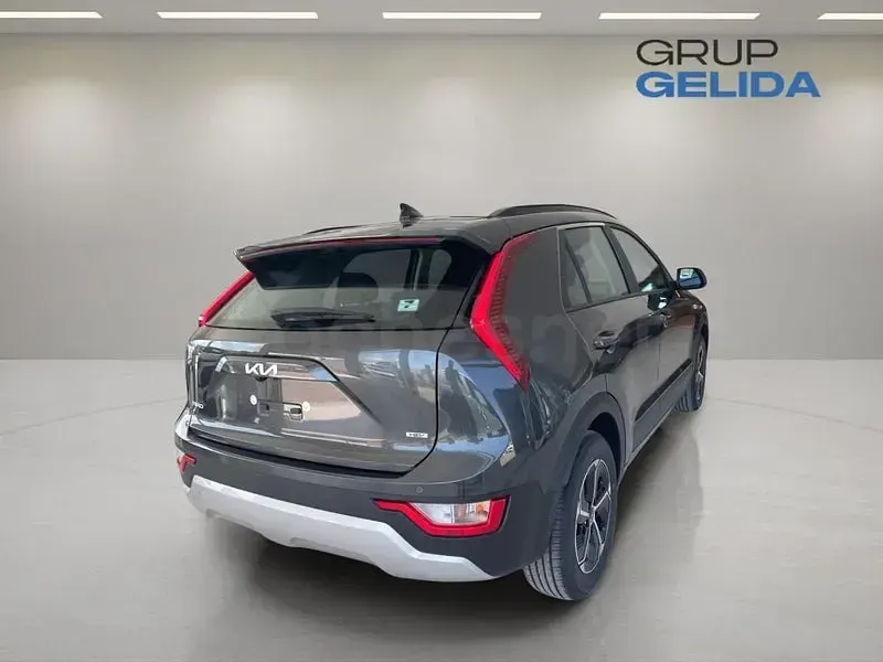 Nuevo Kia Niro 138 CV (101 kW) 2026 Gris / plata SUV