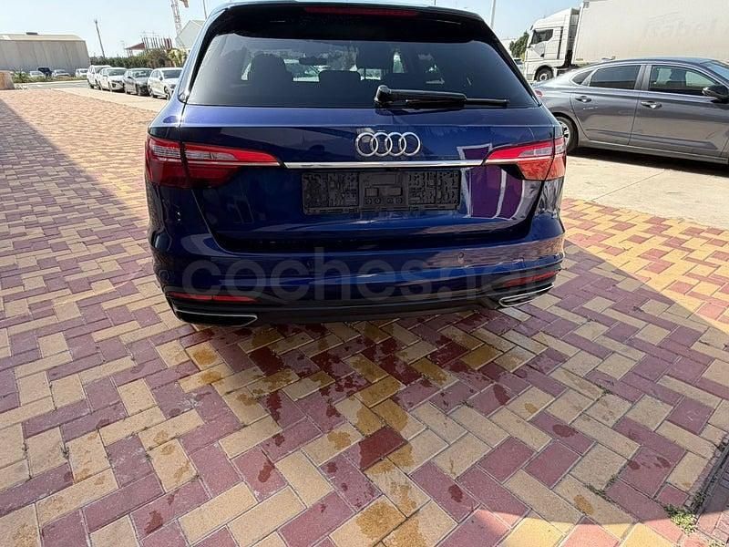 Usado Audi A4 S-Line 136 HP (100 kW) 2022 Azul Carrinha