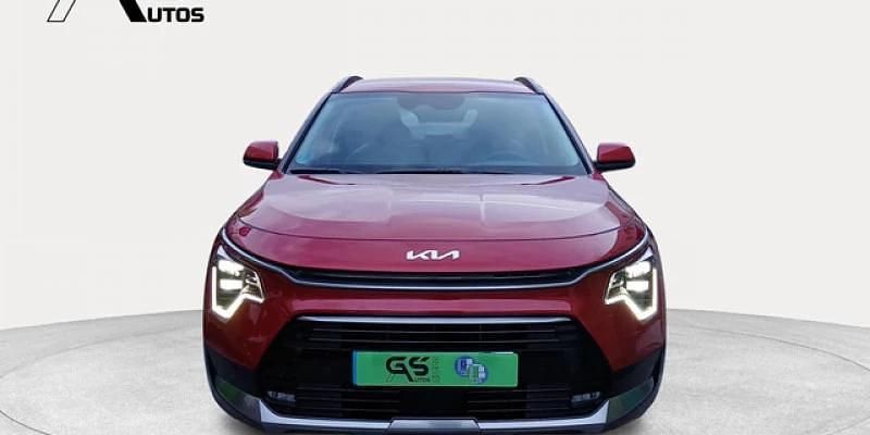 Usado Kia Niro 129 CV (94 kW) 2025 Rojo SUV