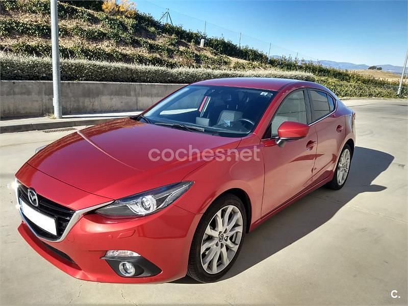 Usado Mazda 3 Luxury 150 CV (110 kW) 2015 Rojo Berlina