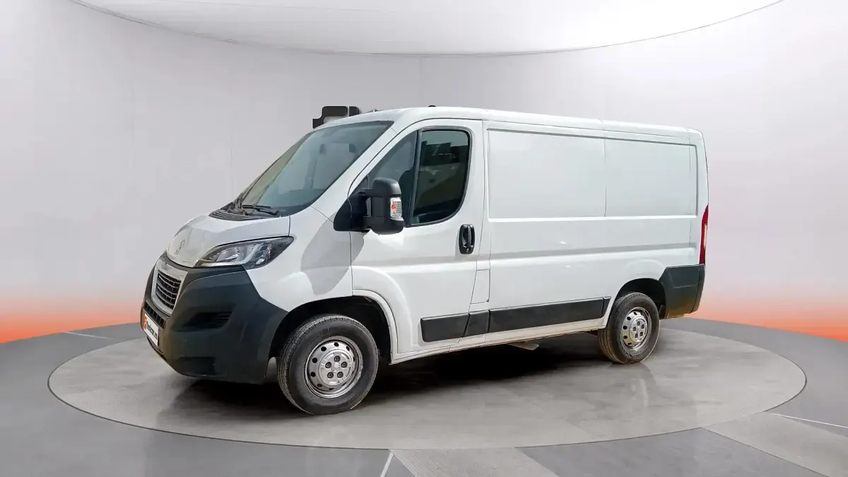 Usado Peugeot Boxer 120 CV (88 kW) 2024 Blanco Van