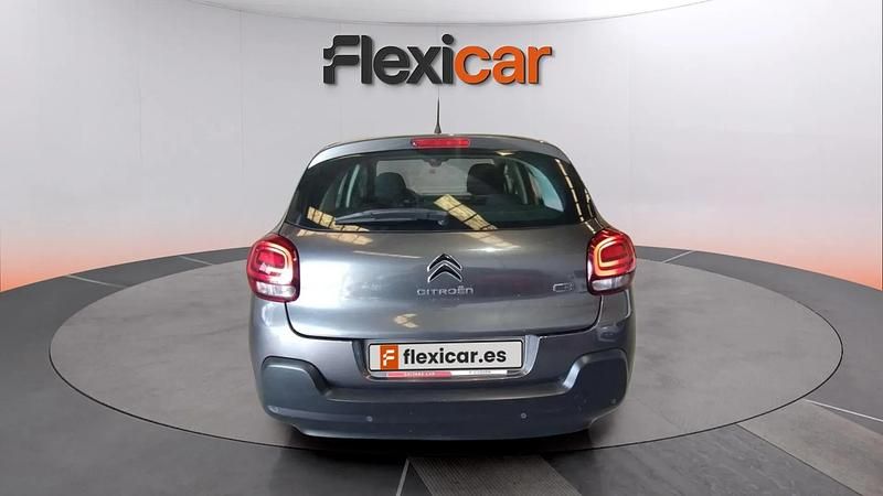 Usado Citroën C3 Feel 99 CV (72 kW) 2018 Gris Utilitario