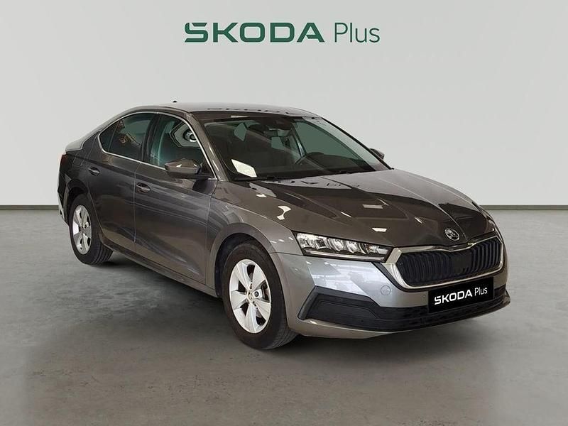 Usado Skoda Octavia Ambition 150 CV (110 kW) 2022 Gris Berlina