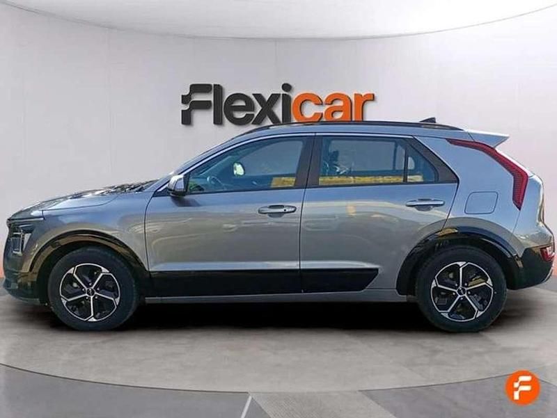 Usado Kia Niro 141 CV (103 kW) 2023 Gris SUV