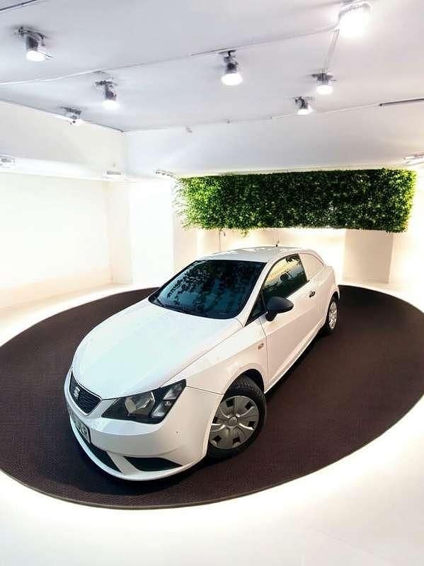 Usado Seat Ibiza SC Ecomotive 75 CV (55 kW) 2016 Blanco Utilitario