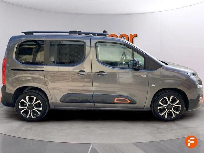 Usado Citroën Berlingo Feel 100 CV (73 kW) 2018 Gris Monovolumen