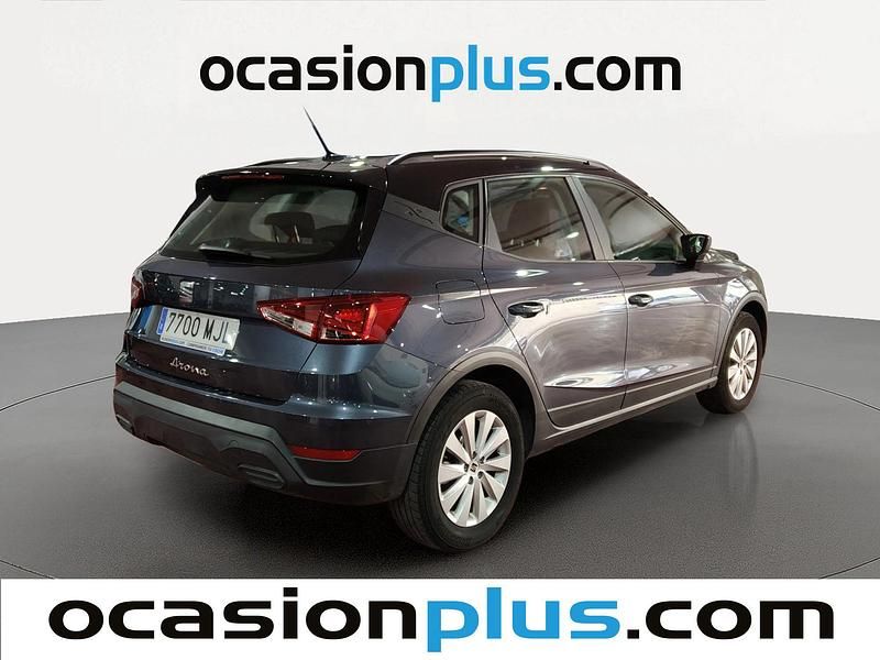 Usado Seat Arona Style 110 HP (80 kW) 2023 Cinzento SUV