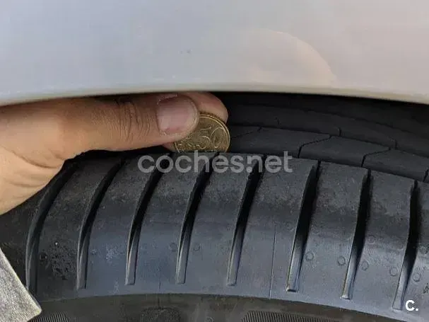 Usado Volvo V60 Momentum 150 CV (110 kW) 2019 Gris / plata Familiar