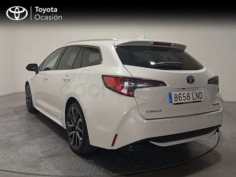 Usado Toyota Corolla Advance 180 CV (132 kW) 2021 Blanco Familiar