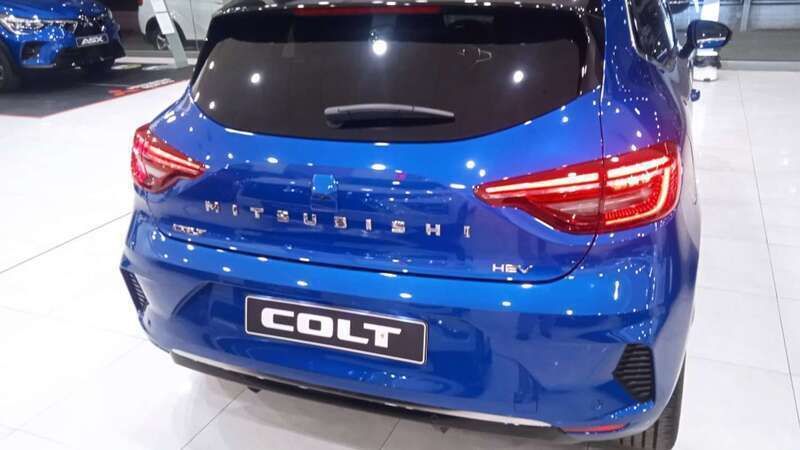 Usado Mitsubishi Colt 91 CV (66 kW) 2024 Azul Utilitario