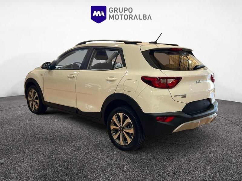 Usado Kia Stonic 120 CV (88 kW) 2022 Otro SUV