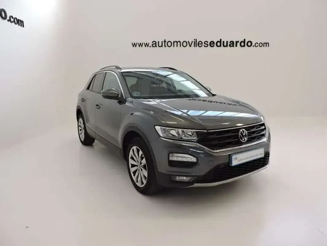 Usado VW T-Roc Advance 150 CV (110 kW) 2021 Gris SUV