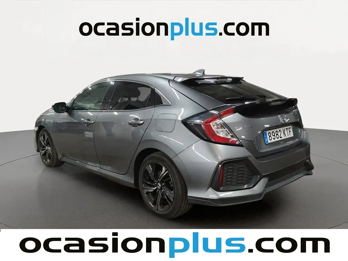 Usado Honda Civic Elegance 129 CV (94 kW) 2019 Gris Utilitario