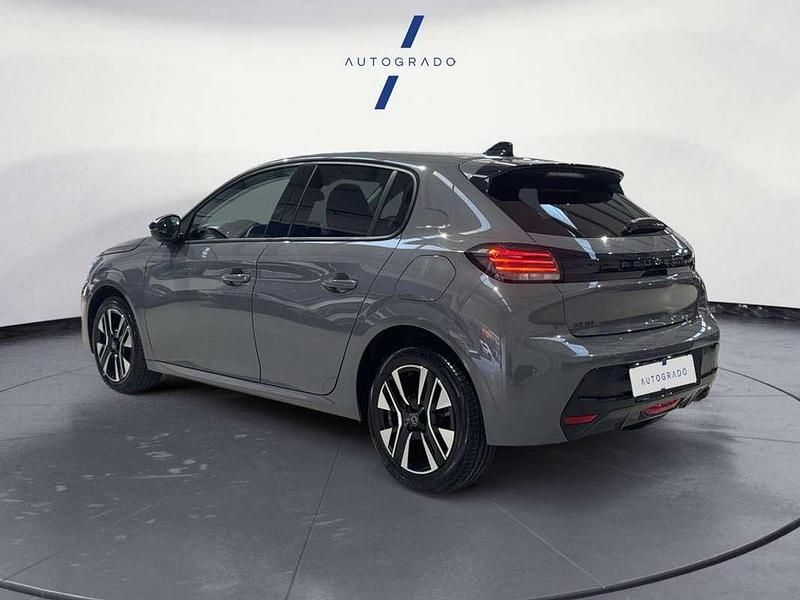 Usado Peugeot 208 Allure 100 CV (73 kW) 2025 Gris Utilitario