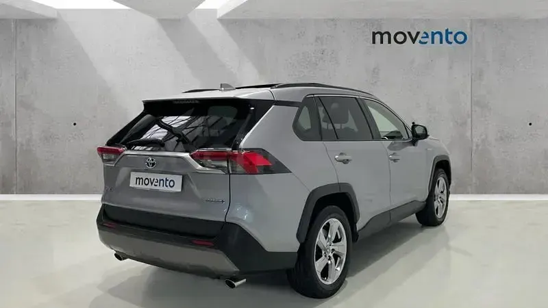 Usado Toyota RAV4 Hybrid Advance 218 CV (160 kW) 2021 Gris / plata SUV