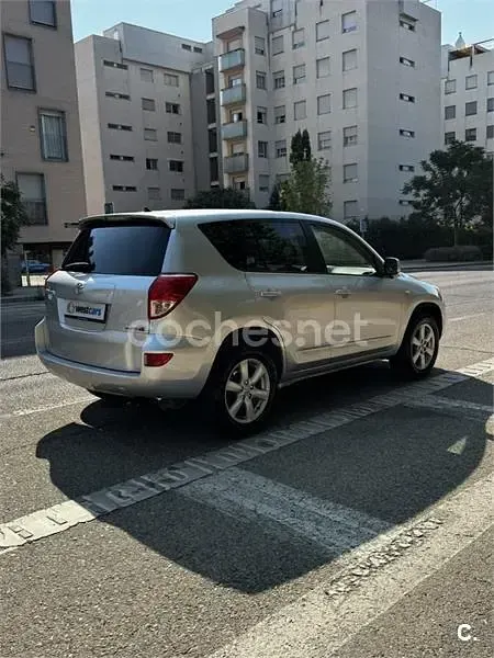 Usado Toyota RAV4 Sol 152 CV (111 kW) 2007 Gris / plata SUV
