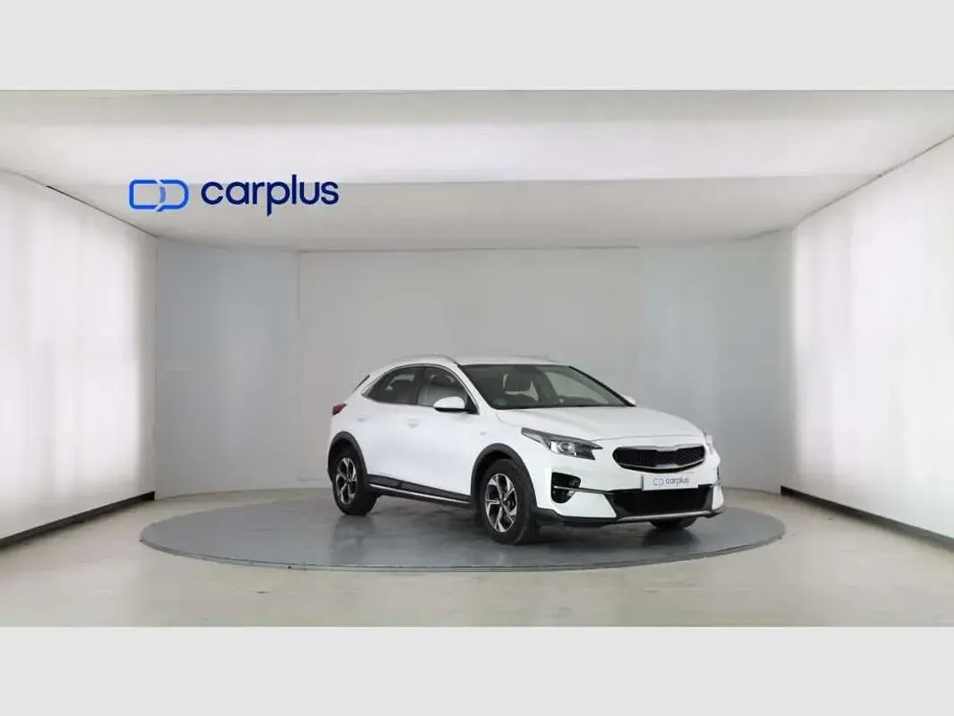 Usado Kia XCeed 120 CV (88 kW) 2022 Blanco SUV