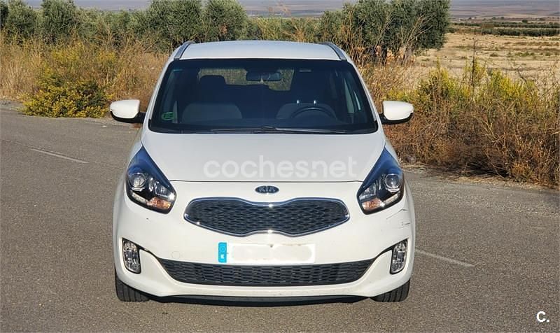 Blanco Usado 2014 Kia Carens Monovolumen | 6900 € (Precio justo) - Imagen 1/4