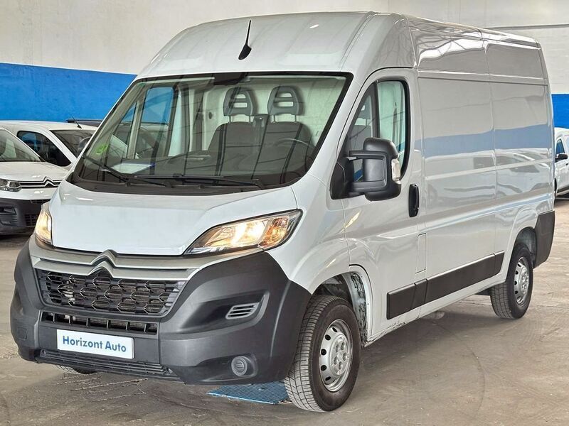 Usado Citroën Jumper 140 CV (102 kW) 2021 Blanco Monovolumen