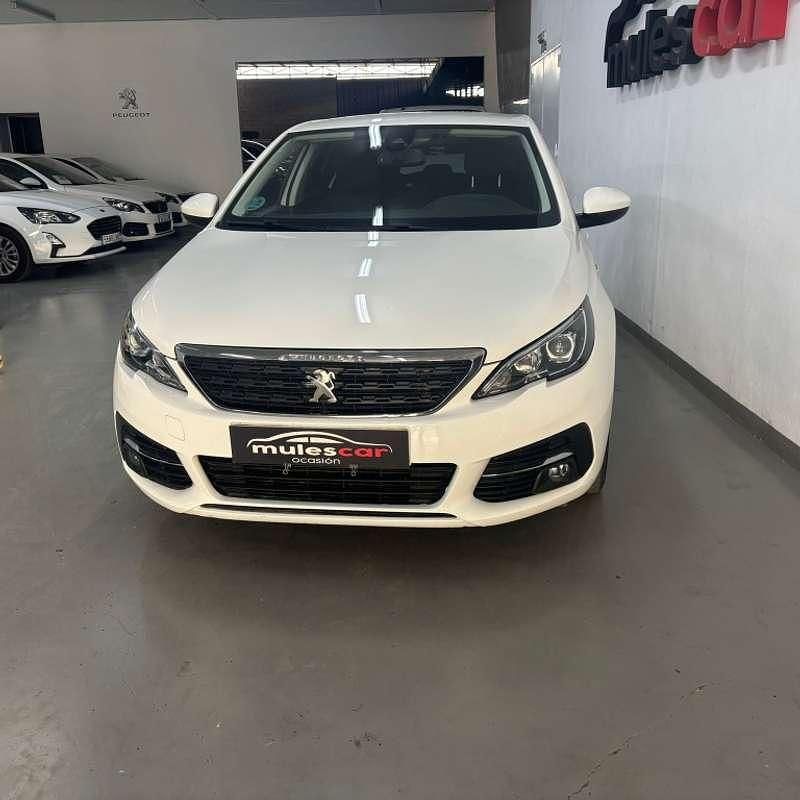 Usado Peugeot 308 Style 131 CV (96 kW) 2021 Blanco Utilitario