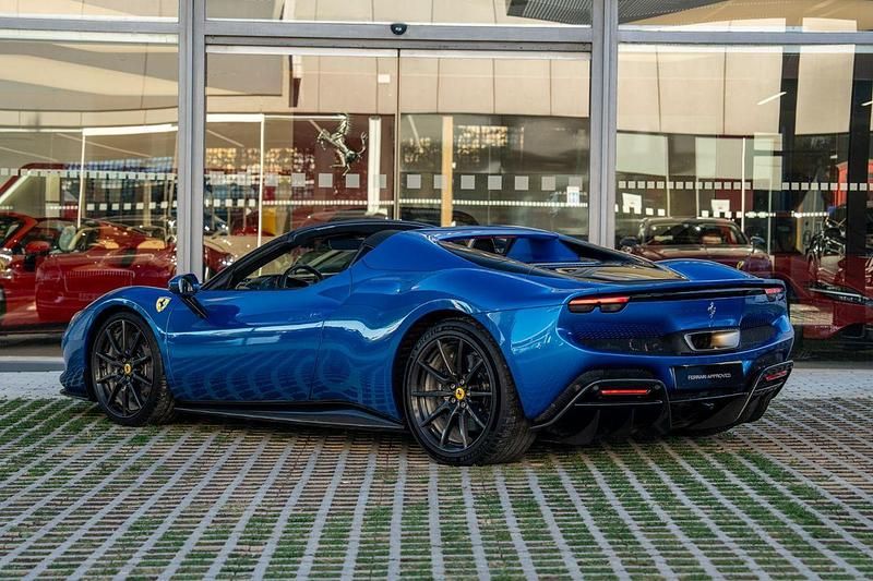 Usado Ferrari 296 840 CV (617 kW) 2025 Azul Coupe