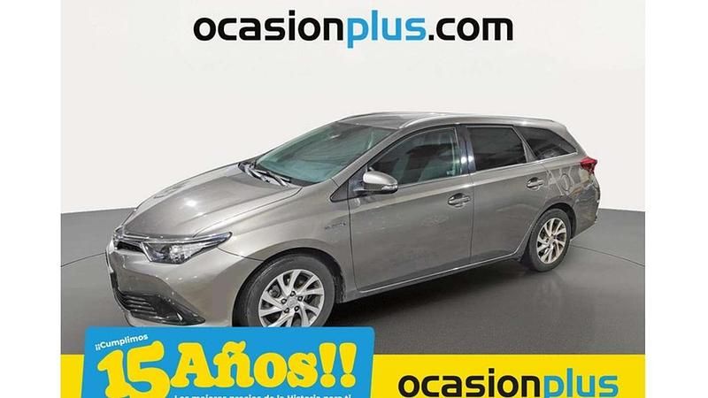 Gris Usado 2017 Toyota Auris Touring Sports Active Familiar | 16.490 € (Caro) - Imagen 1/4