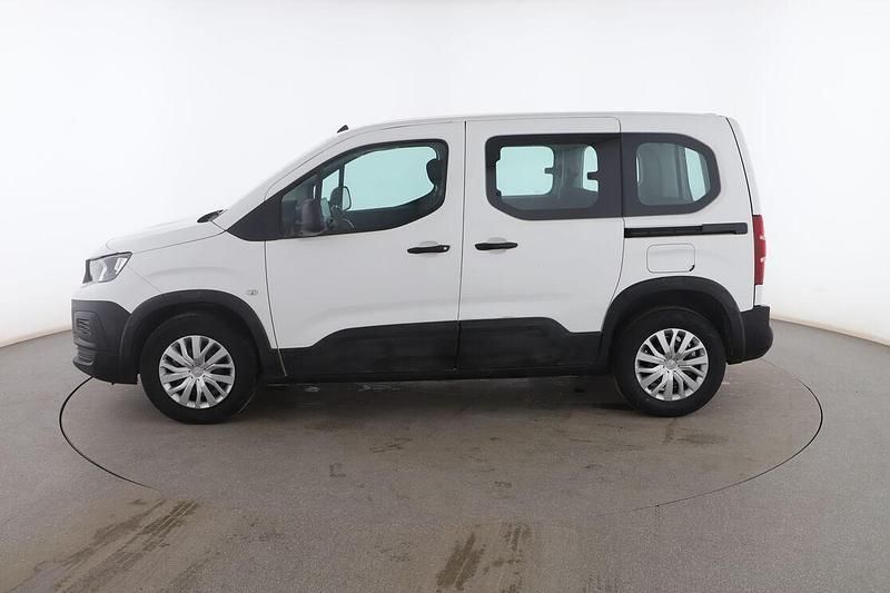 Usado Peugeot Rifter Active 102 CV (75 kW) 2021 Blanco Monovolumen