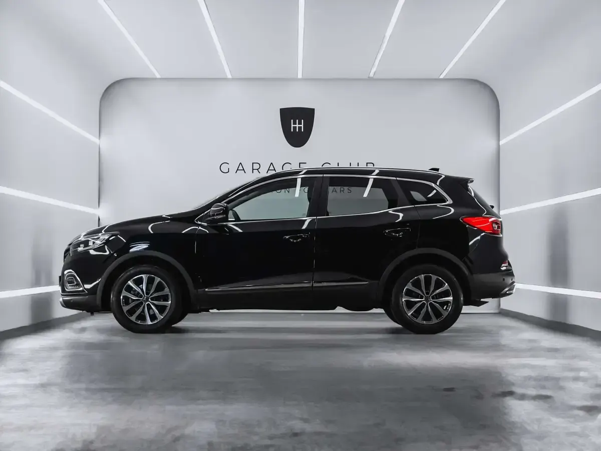 Usado Renault Kadjar Zen 140 CV (102 kW) 2020 Negro SUV