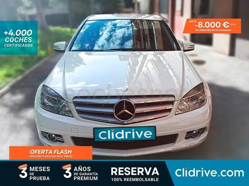 Usado Mercedes C200 Avantgarde 136 CV (100 kW) 2009 Blanco Berlina