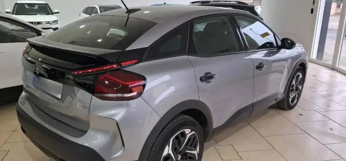 Usado Citroën C4 PureTech 131 CV (96 kW) 2024 Gris artense SUV