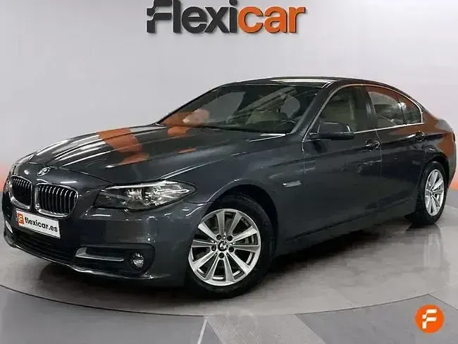 Używany BMW 520 190 KM (139 kW) 2017 Szary Sedan/Limuzyna