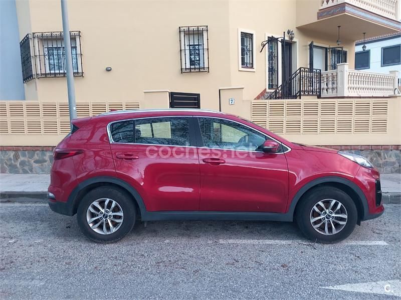 Usado Kia Sportage 132 CV (97 kW) 2020 Rojo SUV