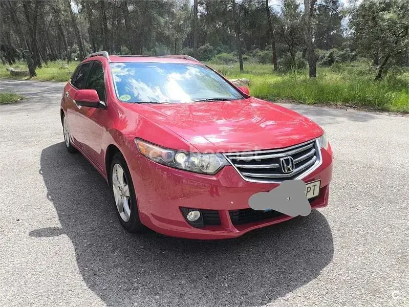 Usado Honda Accord Executive 150 CV (110 kW) 2009 Rojo Familiar