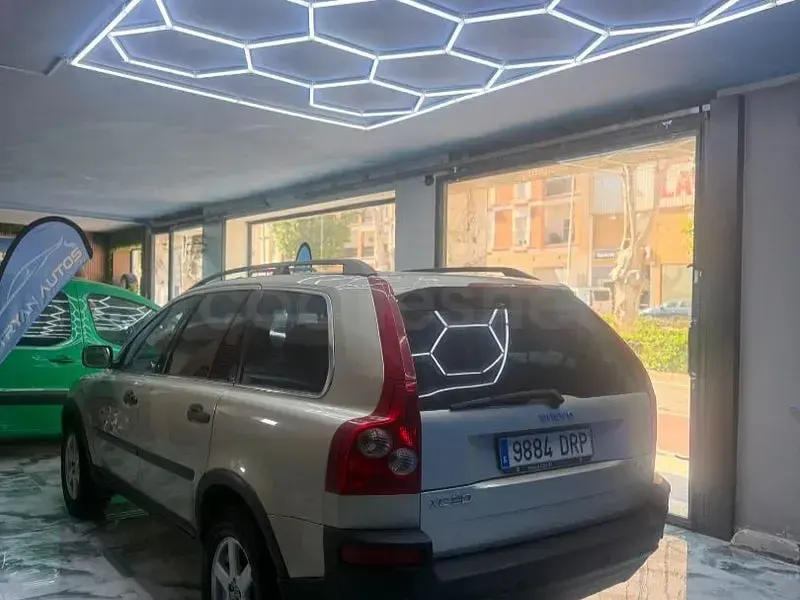 Usado Volvo XC90 Executive 185 CV (136 kW) 2006 Gris / plata SUV