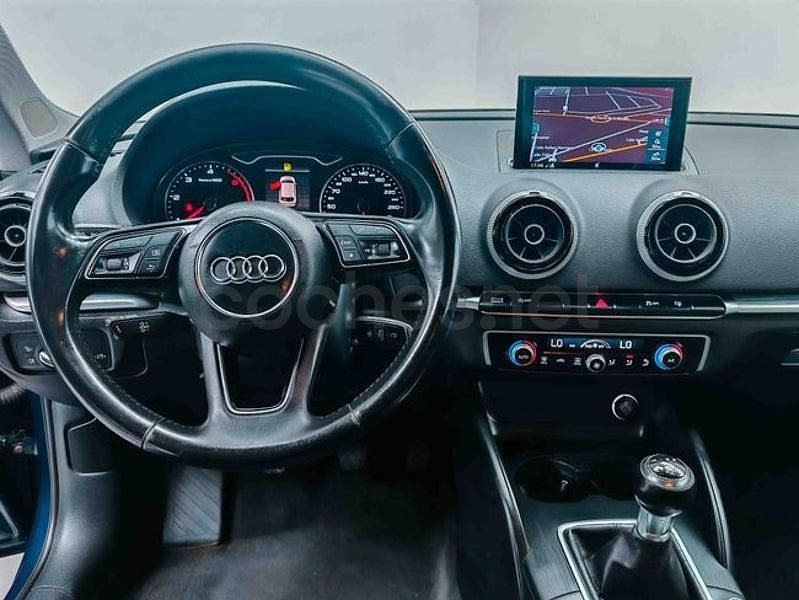 Usado Audi A3 Sport 110 CV (80 kW) 2016 Azul Berlina