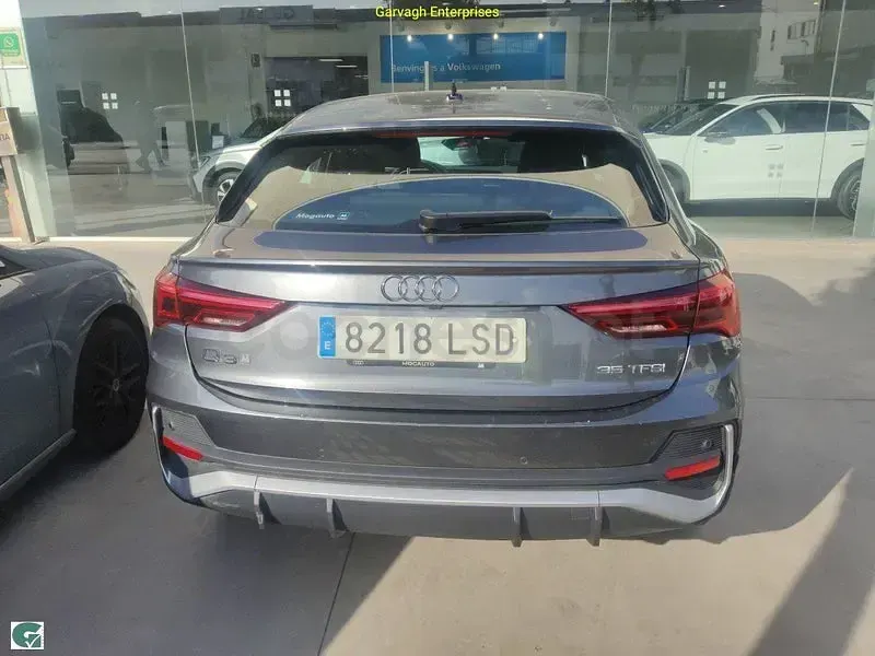 Usado Audi Q3 Sportback S-Line 150 CV (110 kW) 2021 Gris / plata SUV