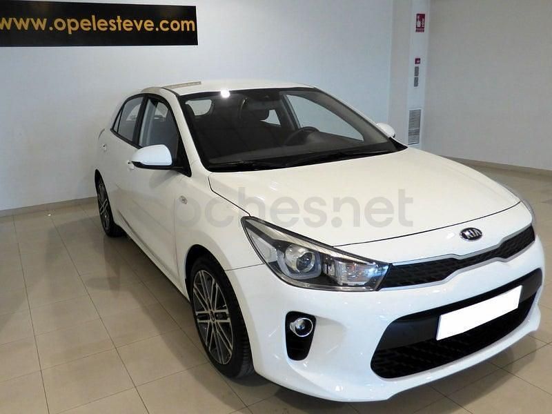 Usado Kia Rio 100 CV (73 kW) 2020 Blanco Berlina