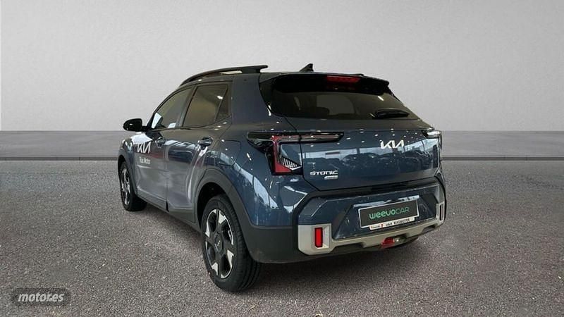 Usado Kia Stonic 115 CV (84 kW) 2025 Azul SUV