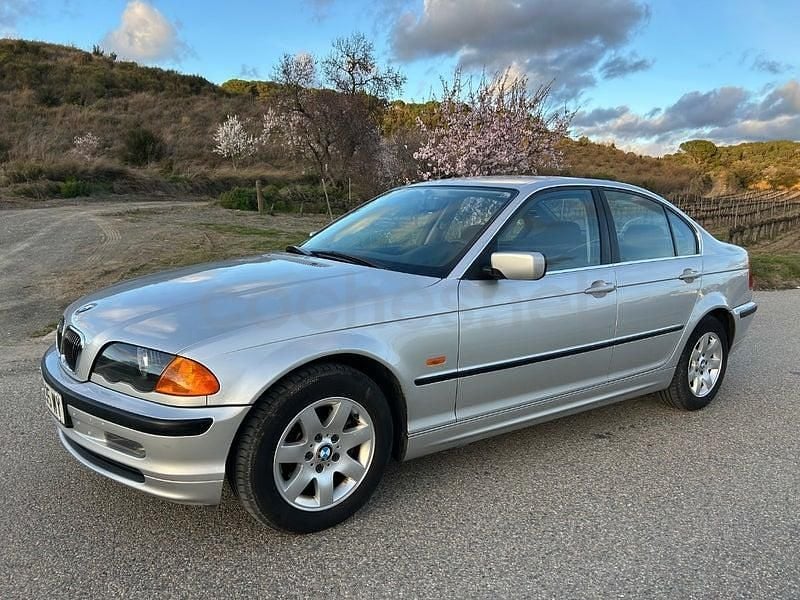 Usado BMW 320 170 CV (125 kW) 2000 Gris / plata Berlina