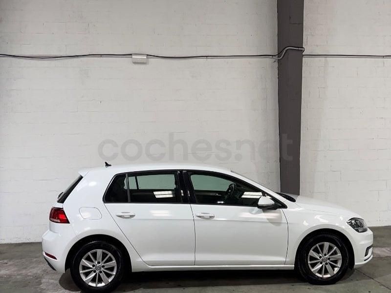 Usado VW Golf VII Business 115 CV (84 kW) 2019 Blanco Berlina