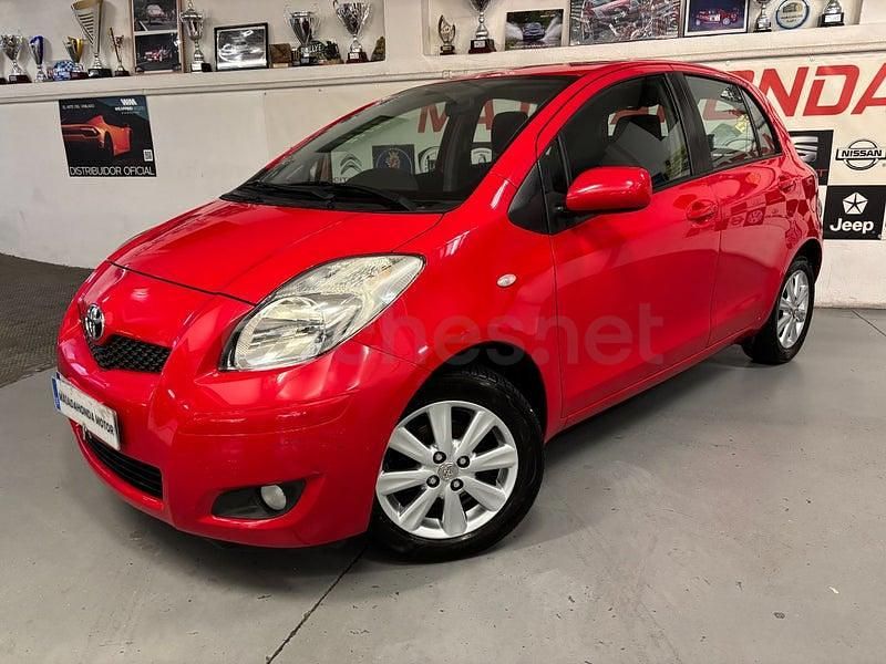 Usado Toyota Yaris Active 69 CV (50 kW) 2009 Rojo Utilitario
