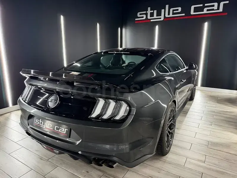 Usado Ford Mustang GT 450 CV (330 kW) 2018 Gris / plata Coupe