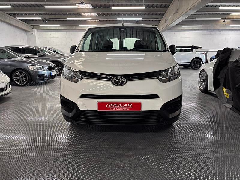 Usado Toyota Proace City City 100 CV (73 kW) 2021 Blanco Monovolumen