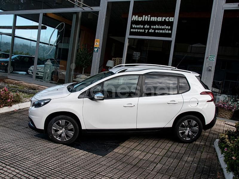 Usado Peugeot 2008 Style 82 CV (60 kW) 2018 Blanco SUV