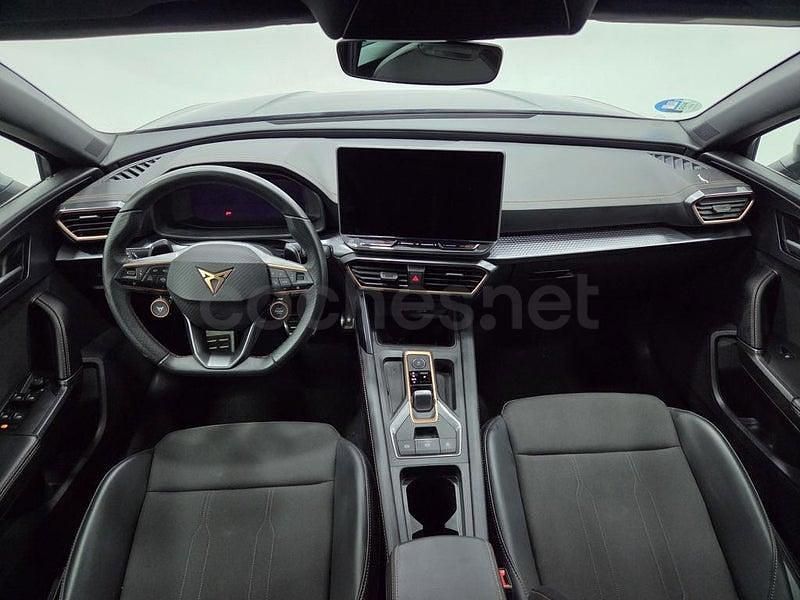 Usado Cupra Leon 150 CV (110 kW) 2025 Gris / plata Berlina