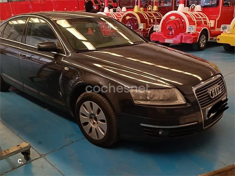 Usado Audi A6 140 CV (102 kW) 2006 Azul Berlina