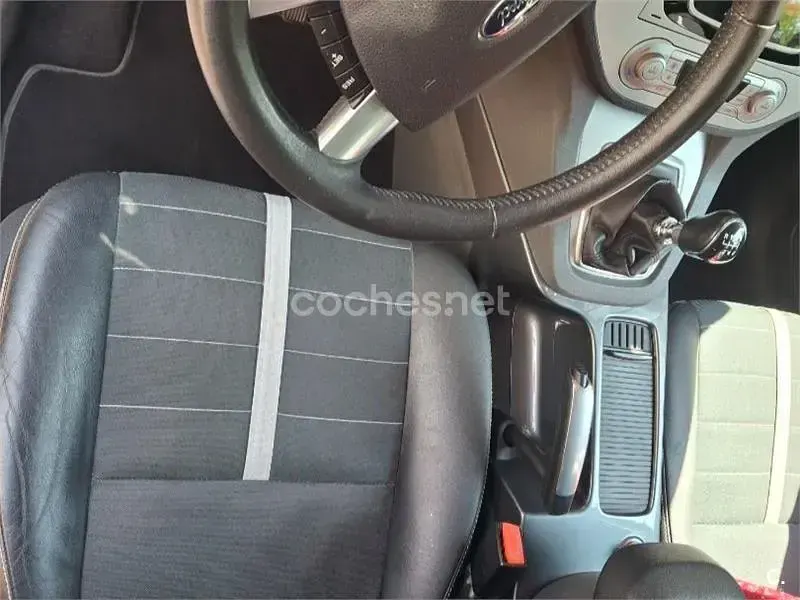 Usado Ford Kuga Titanium 140 CV (102 kW) 2011 Blanco SUV