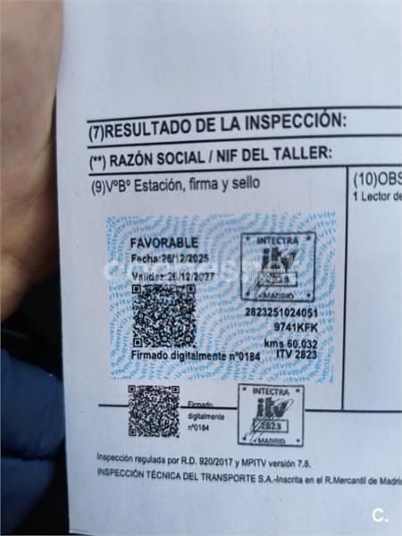 Usado Toyota Auris Hybrid Active 136 CV (100 kW) 2017 Azul Familiar