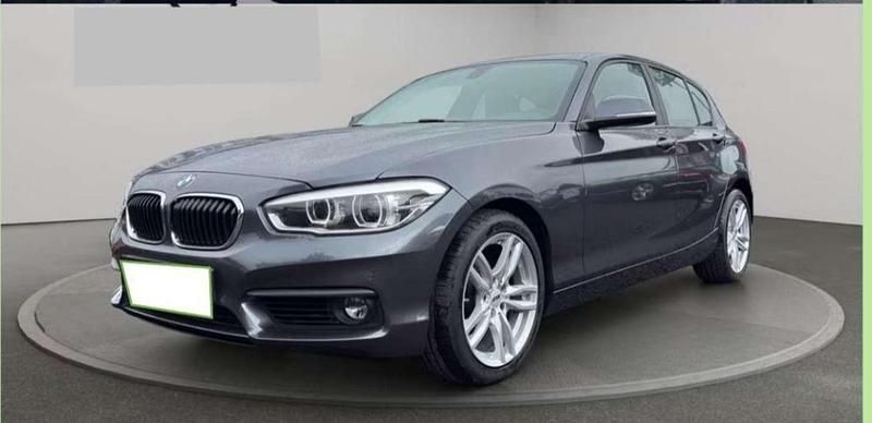 Gris Usado 2016 BMW 118 Advantage Utilitario | 20.820 € - Imagen 1/4