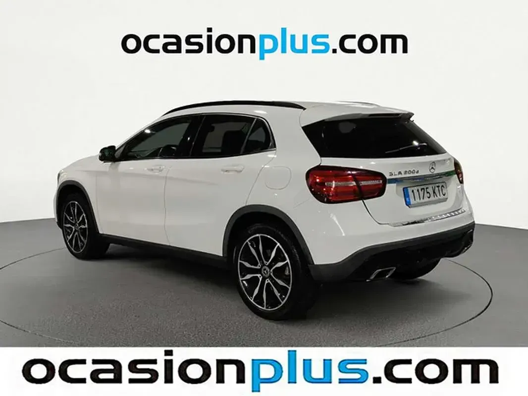 Usado Mercedes GLA200 136 CV (100 kW) 2019 Blanco SUV